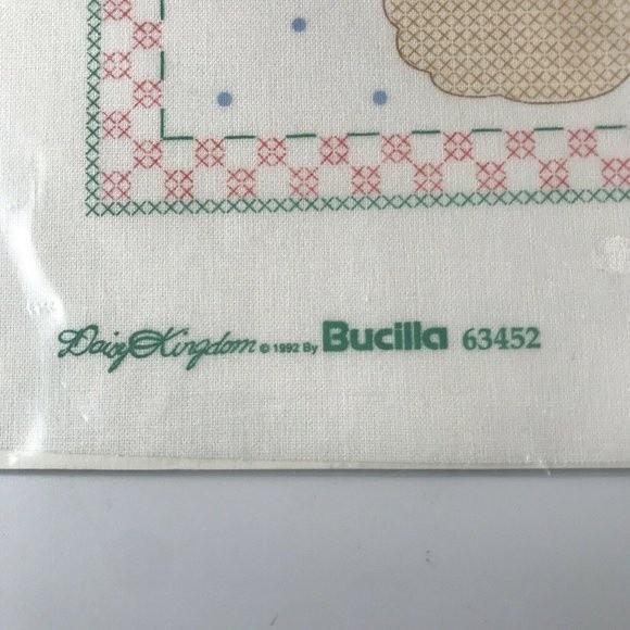 Daisy Kingdom Seasons Greetings Cross Stitch Sampler Bucilla 1992 63452 VTG - Picture 3 of 9